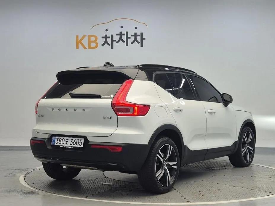 Volvo XC40 2021 из KR, фото 3