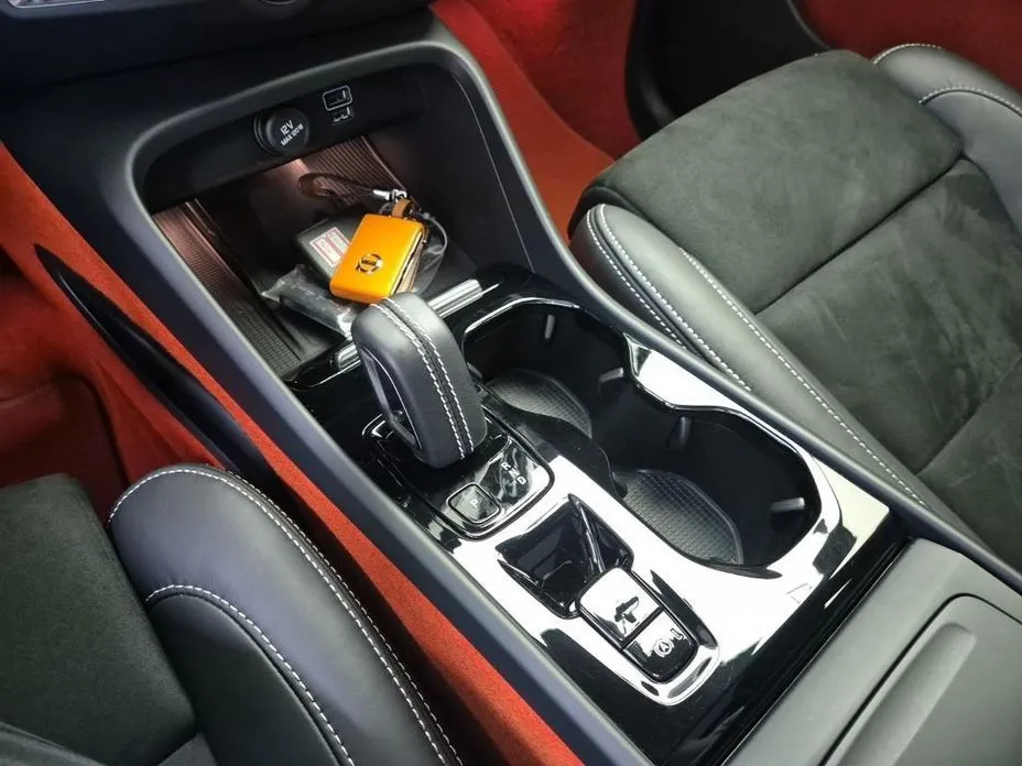 Volvo XC40 2021 из KR, фото 8