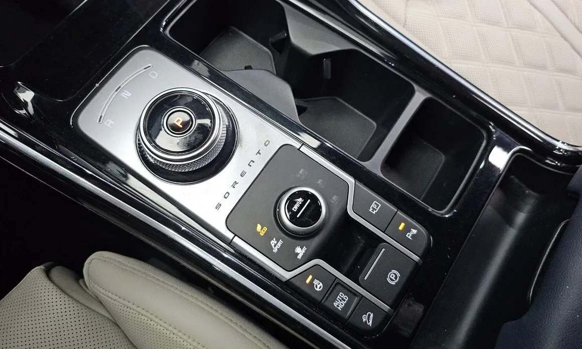 Kia Sorento 2023 из KR, фото 5