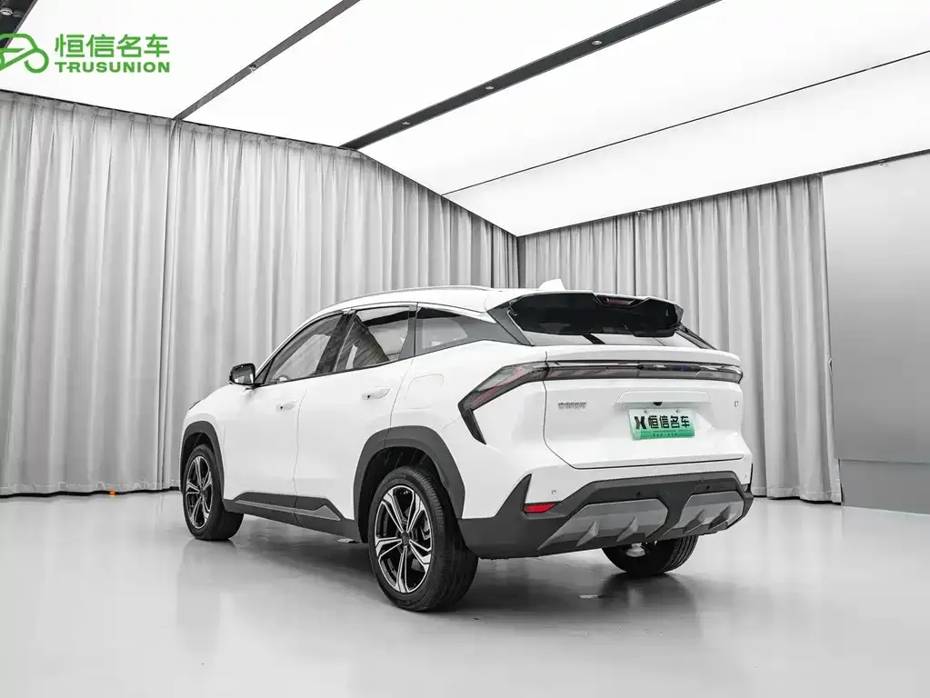 Geely Galaxy L7 — фото 10
