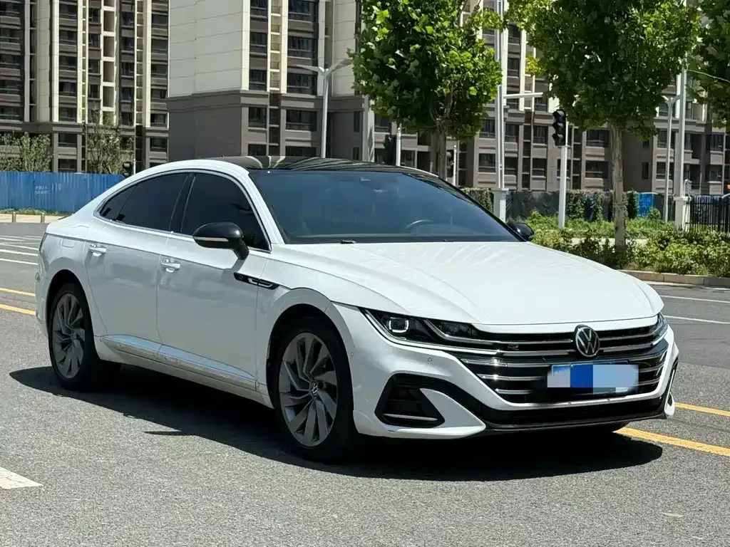 Volkswagen CC 2023 из CN, фото 3