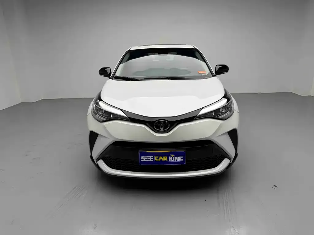 Toyota C-HR 2023 из CN, фото 2