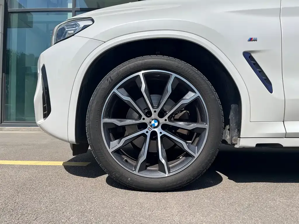 BMW X3 — фото 9