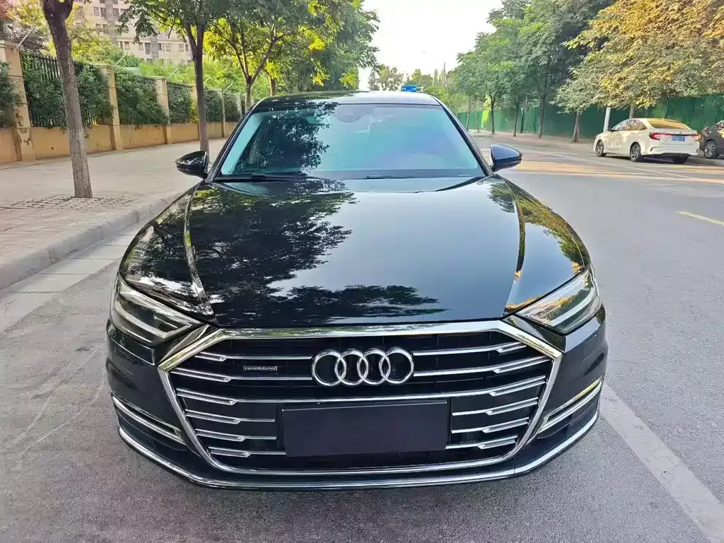 Audi A8 2021 из CN, фото 8