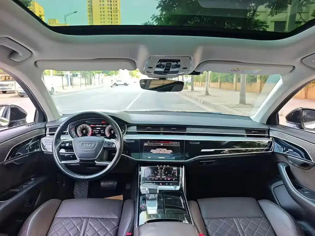 Audi A8 2021 из CN, фото 2