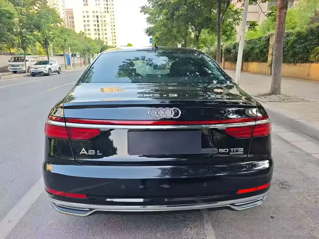 Audi A8 2021 из CN, фото 5