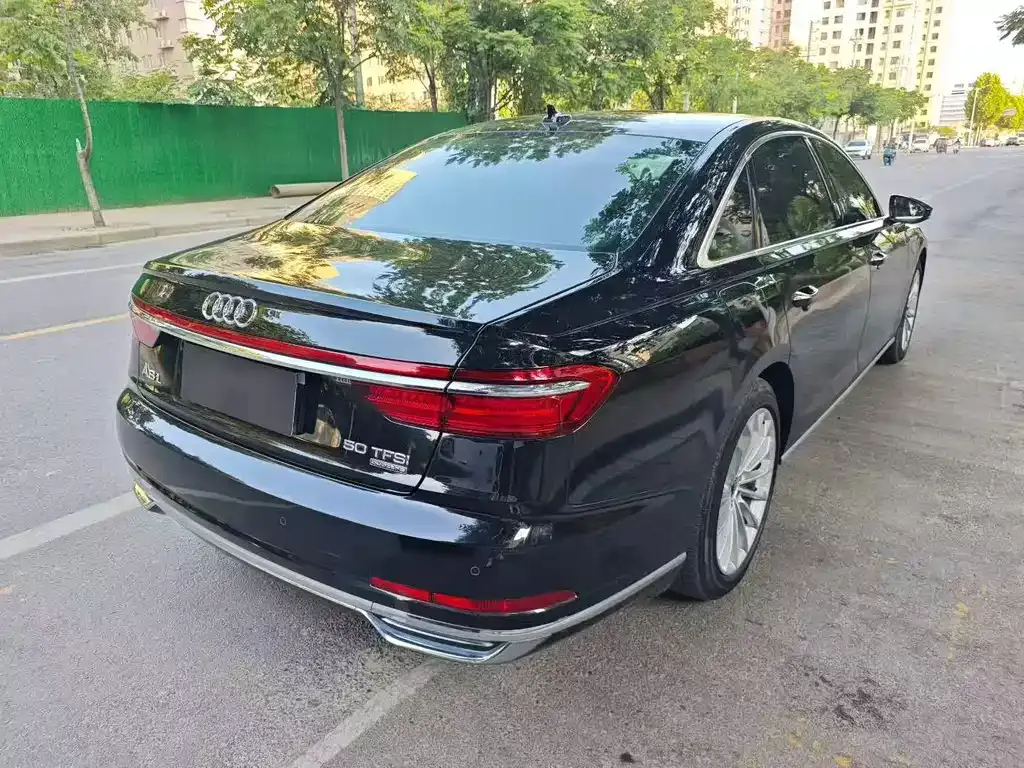 Audi A8 2021 из CN, фото 9