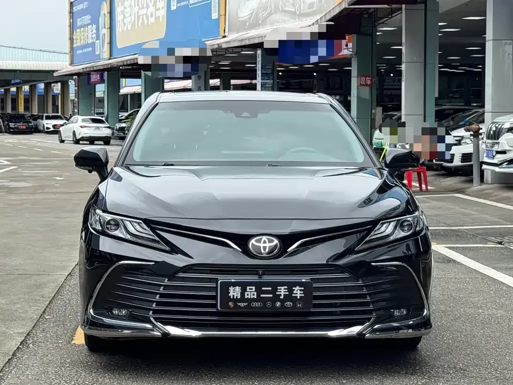 Toyota Camry 2023 из CN, фото 2