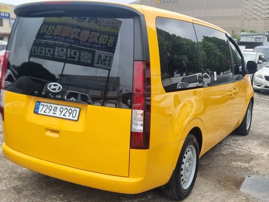 Hyundai Staria 2022 из KR, фото 4