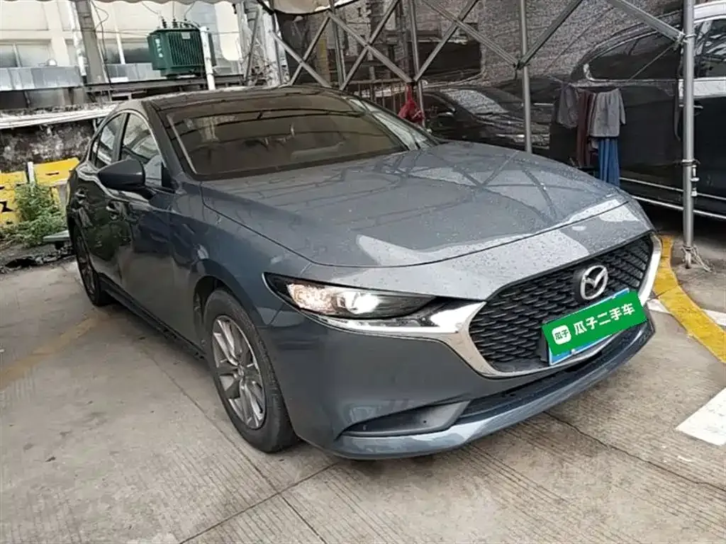 Mazda 3 Axela — фото 3