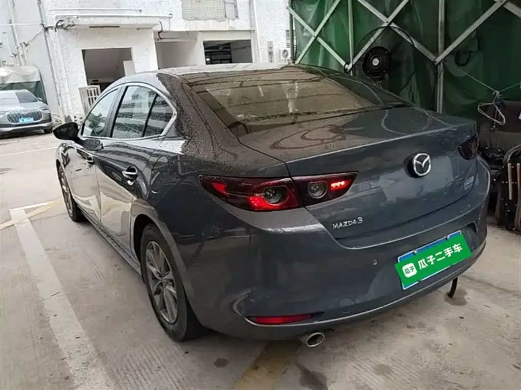 Mazda 3 Axela — фото 4