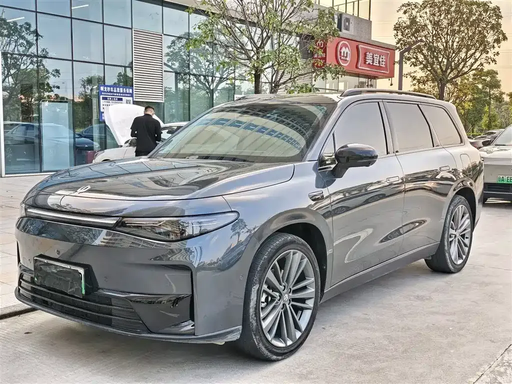 Leapmotor C16