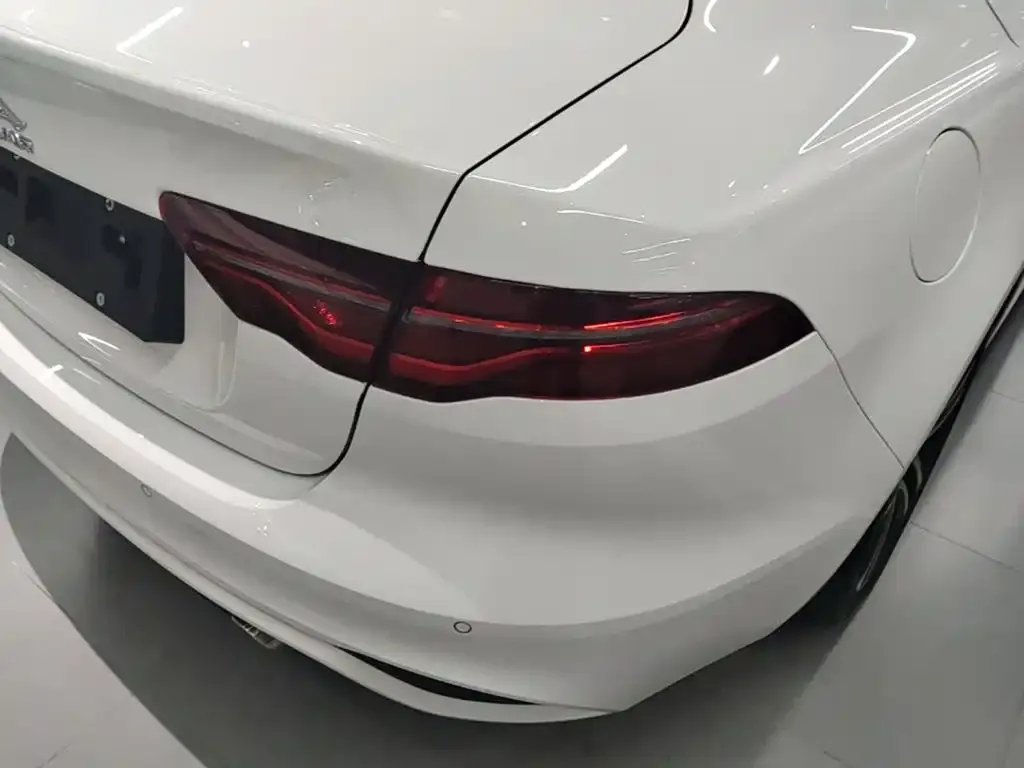 Jaguar XEL — фото 2