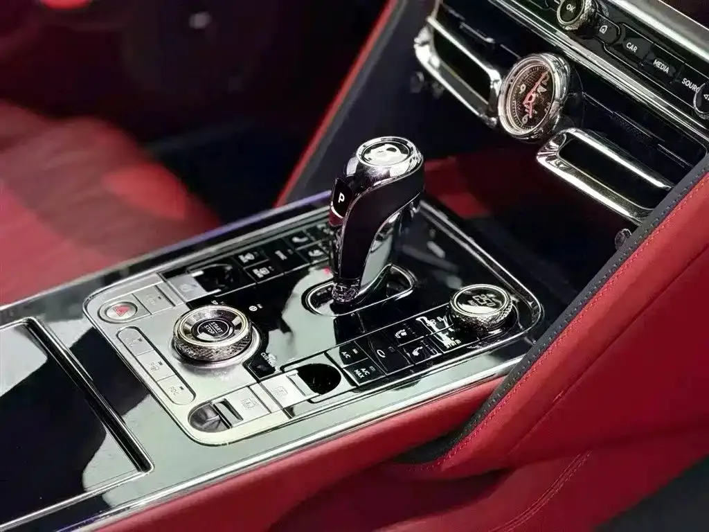 Bentley Flying Spur PHEV 2022 из CN, фото 6