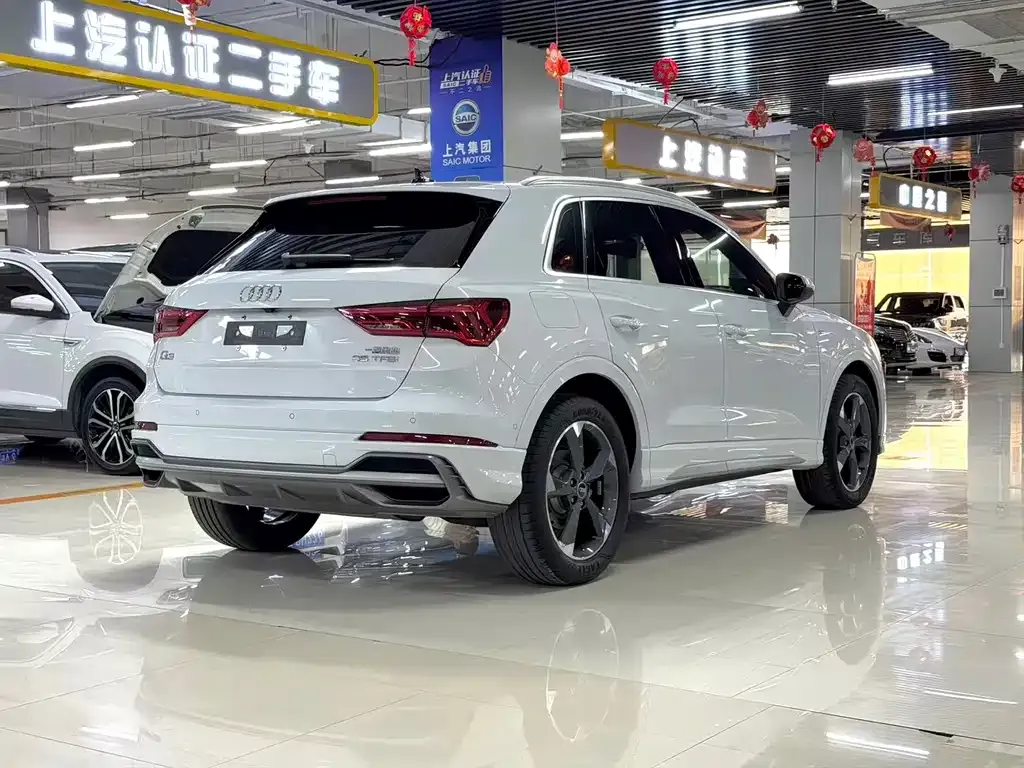 Audi Q3 — фото 9