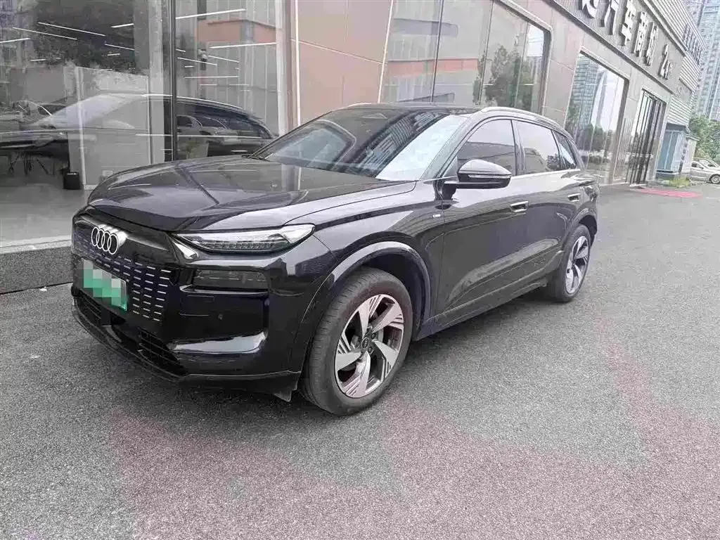 Audi Q6L e-tron