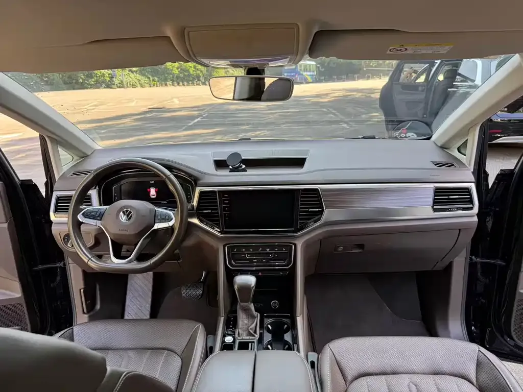 Volkswagen Viloran 2021 из CN, фото 5