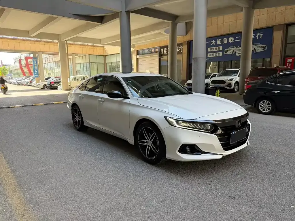 Honda Accord 2023 из CN, фото 9