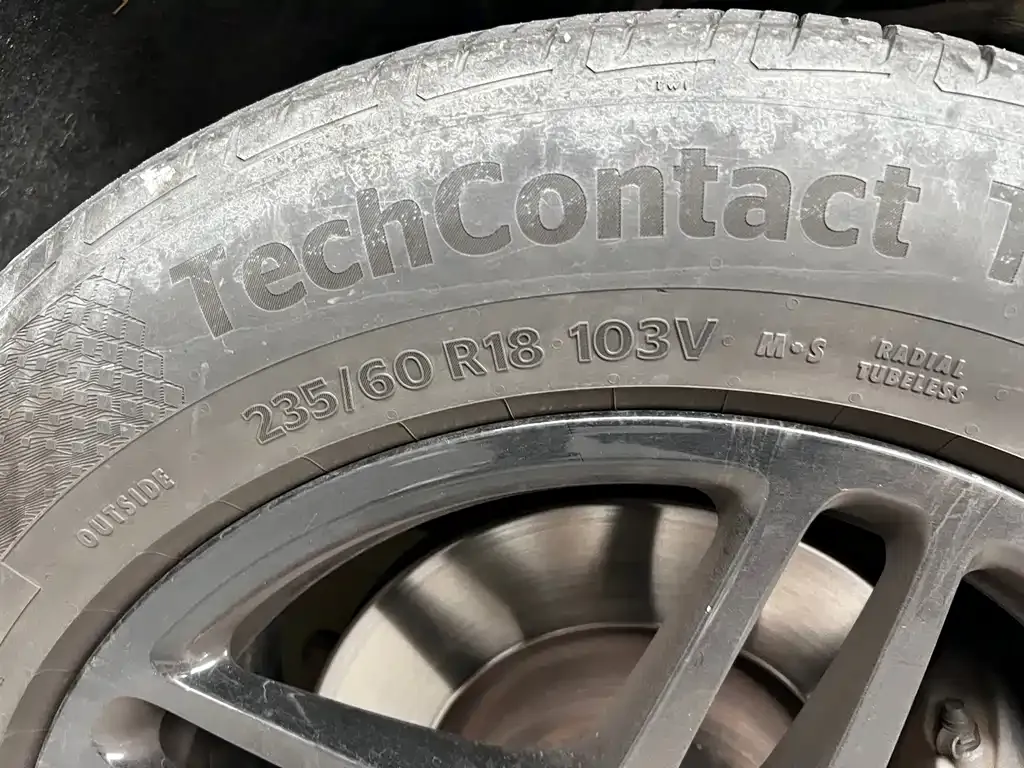 Porsche Macan 2021 из CN, фото 9