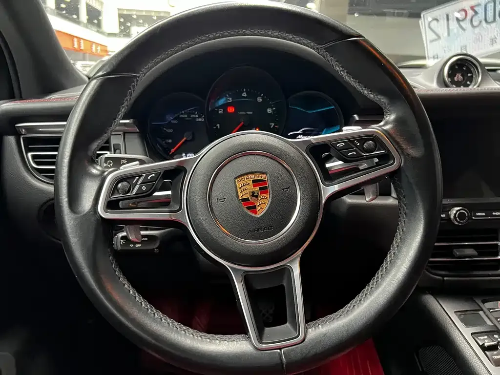 Porsche Macan 2021 из CN, фото 4