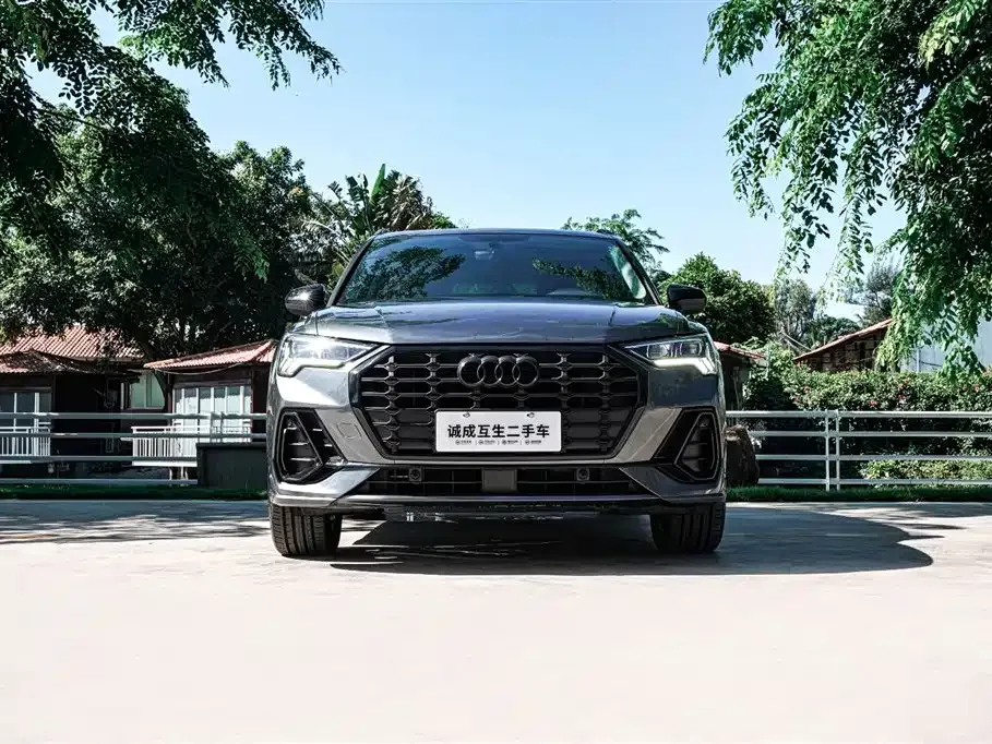 Audi Q3 2021 из CN, фото 4