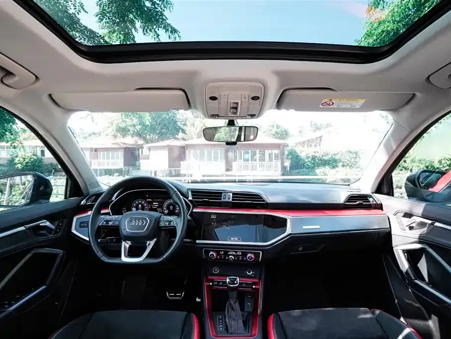 Audi Q3 2021 из CN, фото 5