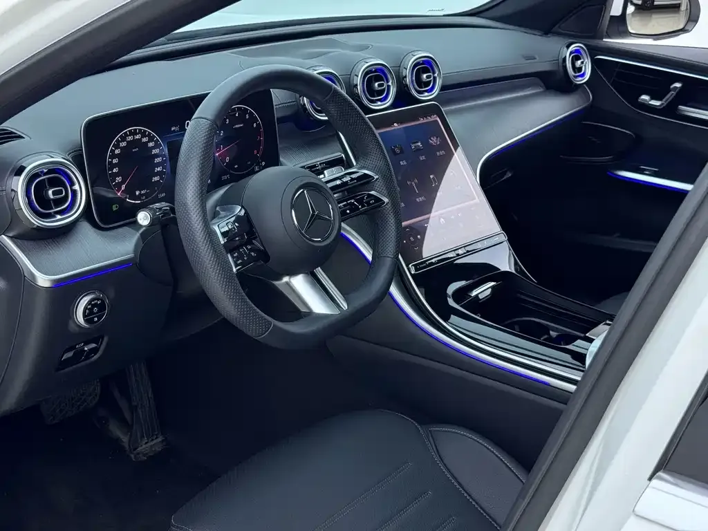 Mercedes-Benz C-Class — фото 10