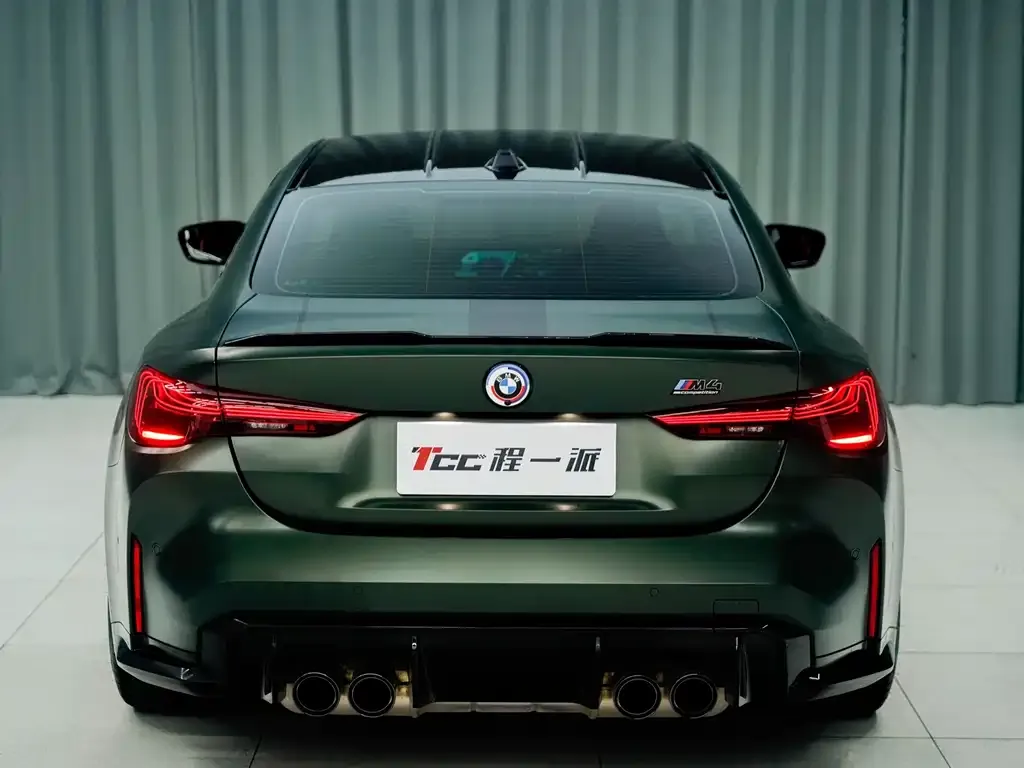 BMW M4 — фото 3