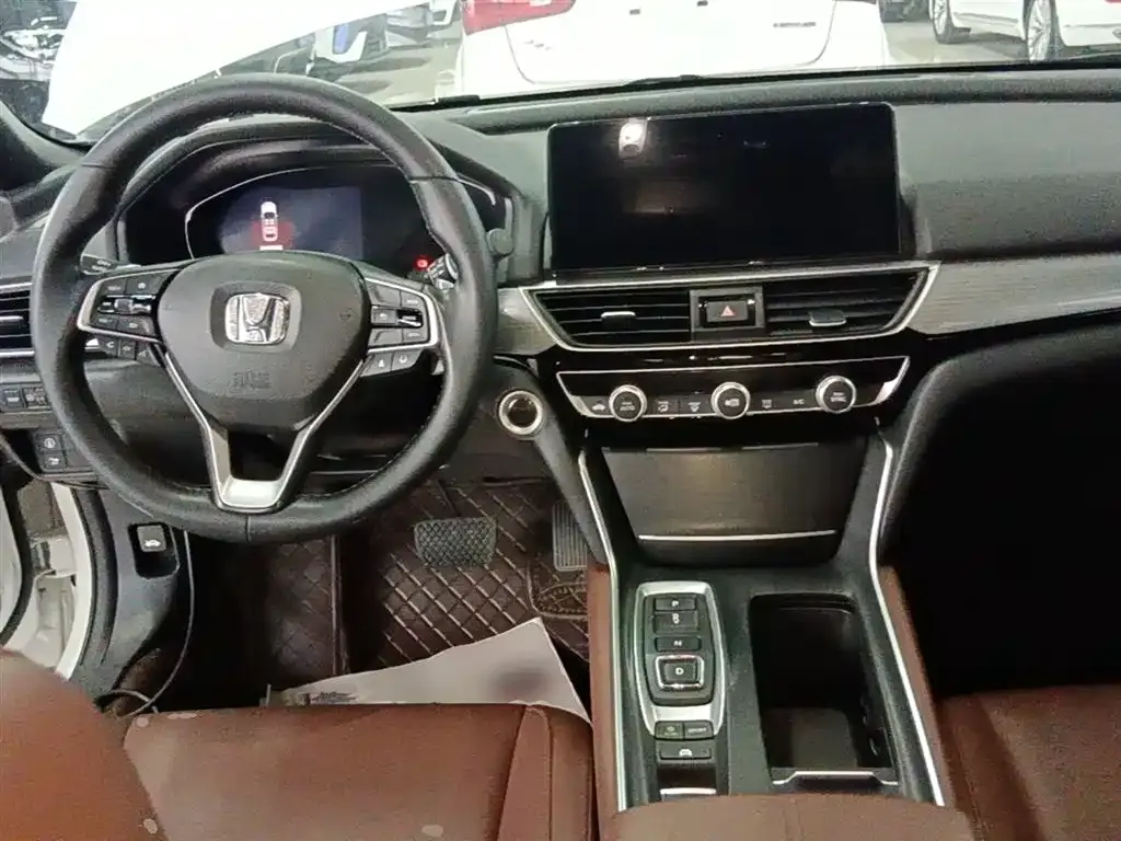 Honda Inspire — фото 6