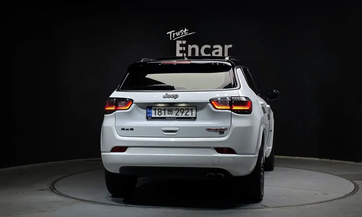 Jeep Compass 2022 из KR, фото 8