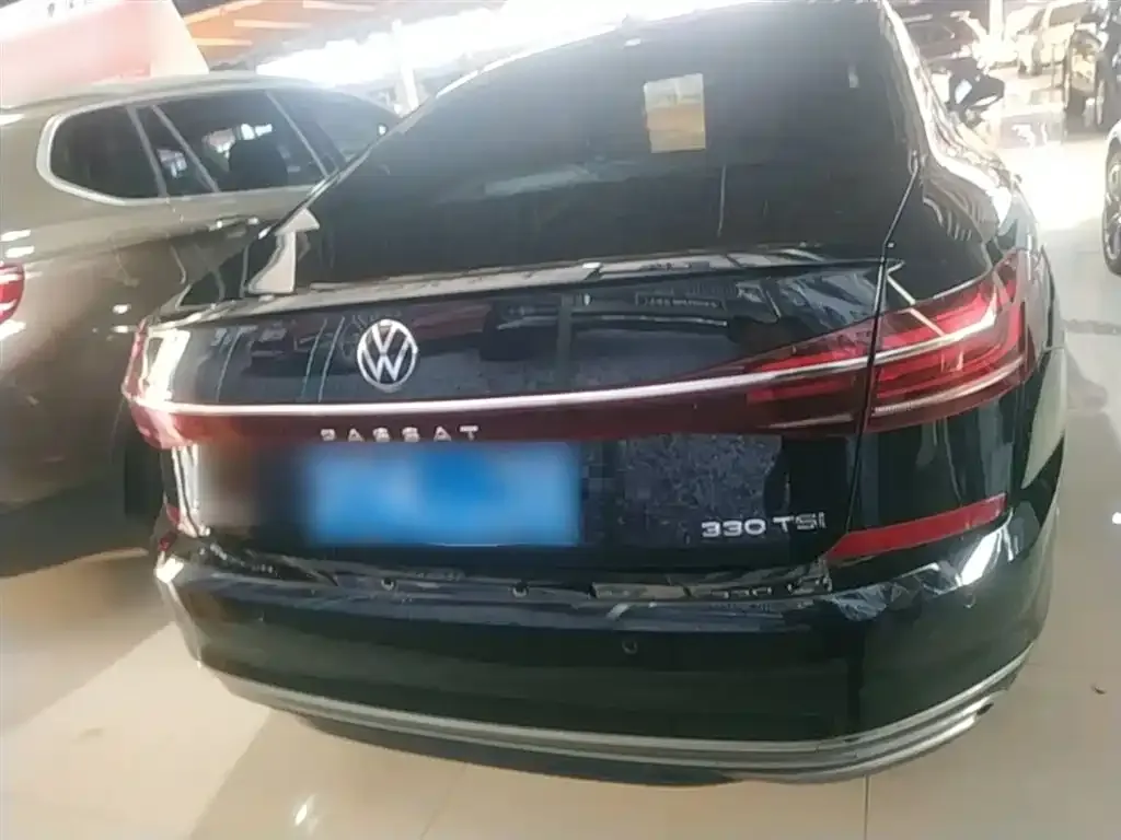 Volkswagen Passat — фото 7