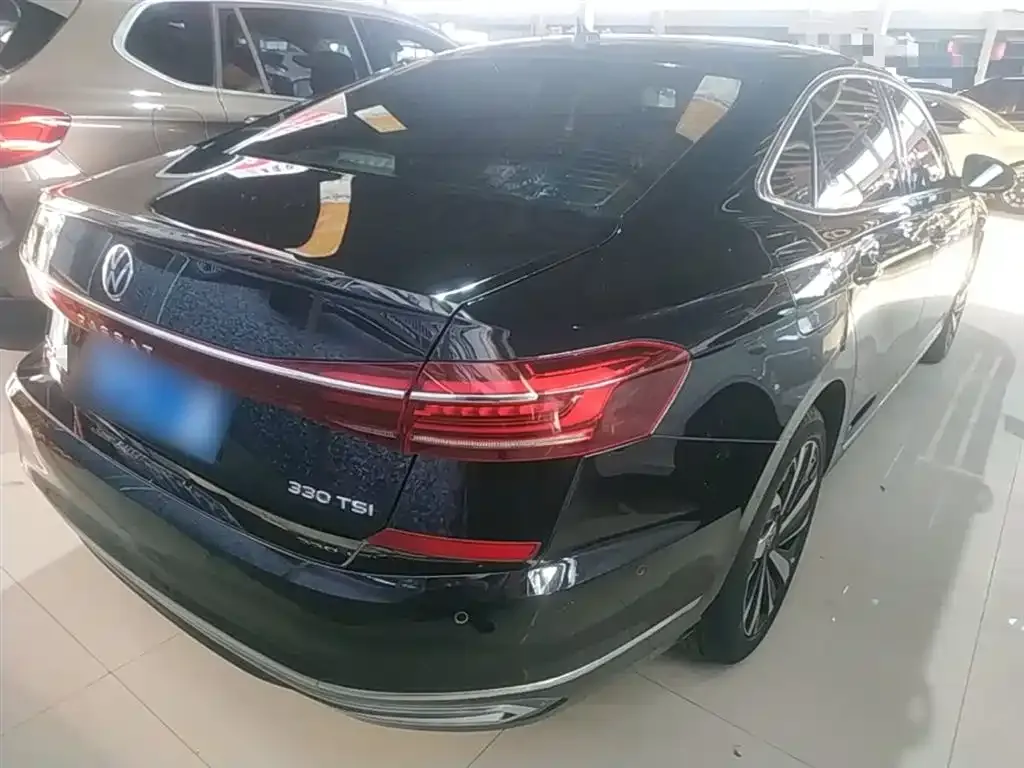 Volkswagen Passat — фото 3