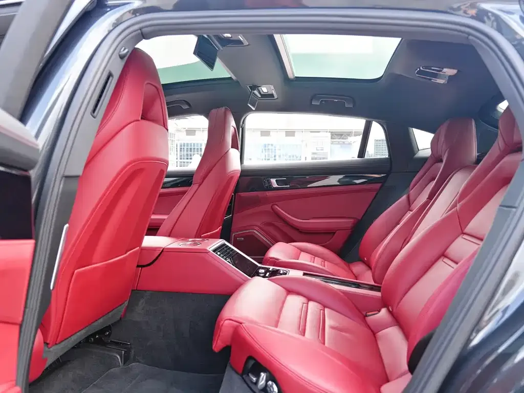 Porsche Panamera Hybrid 2022 из CN, фото 2