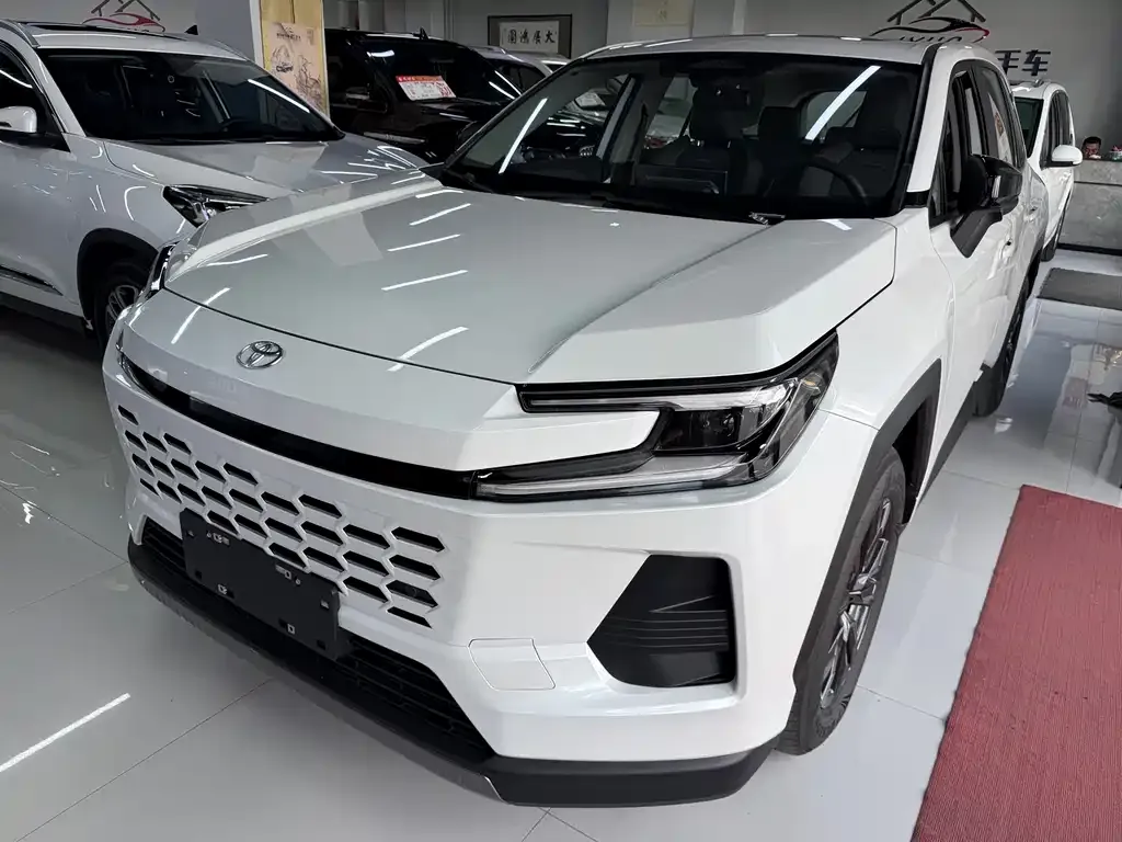 Toyota Wildlander — фото 1