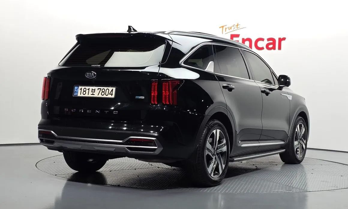 Kia Sorento — фото 7