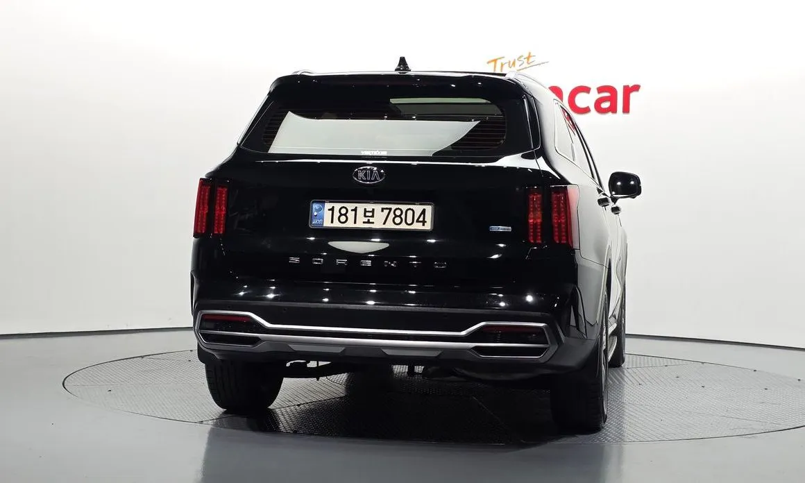Kia Sorento — фото 9