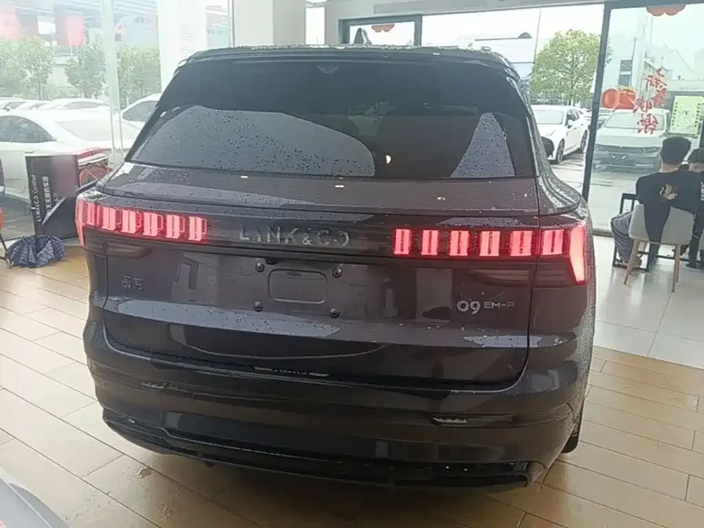 Lynk & Co 09 PHEV — фото 8