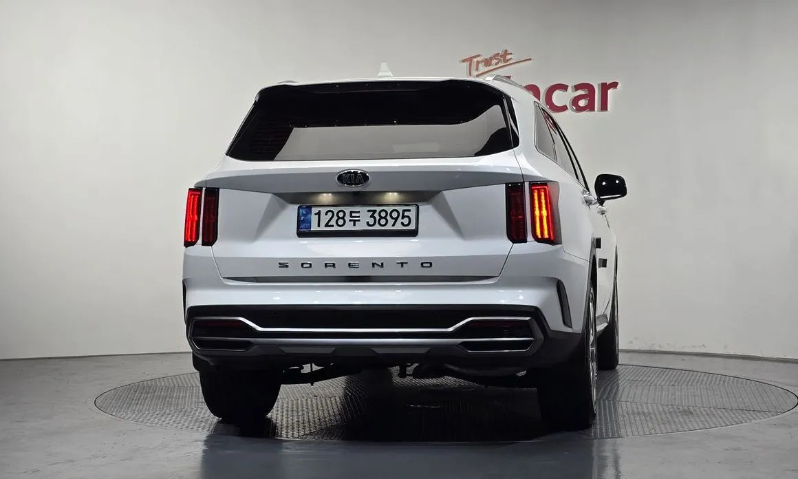 Kia Sorento — фото 3