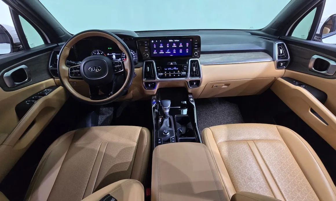Kia Sorento — фото 4