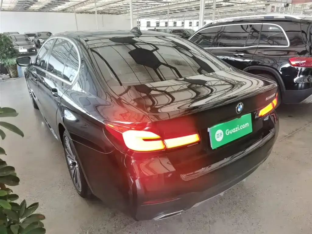 BMW 5 Series — фото 2