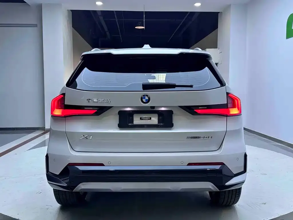 BMW X1 — фото 3