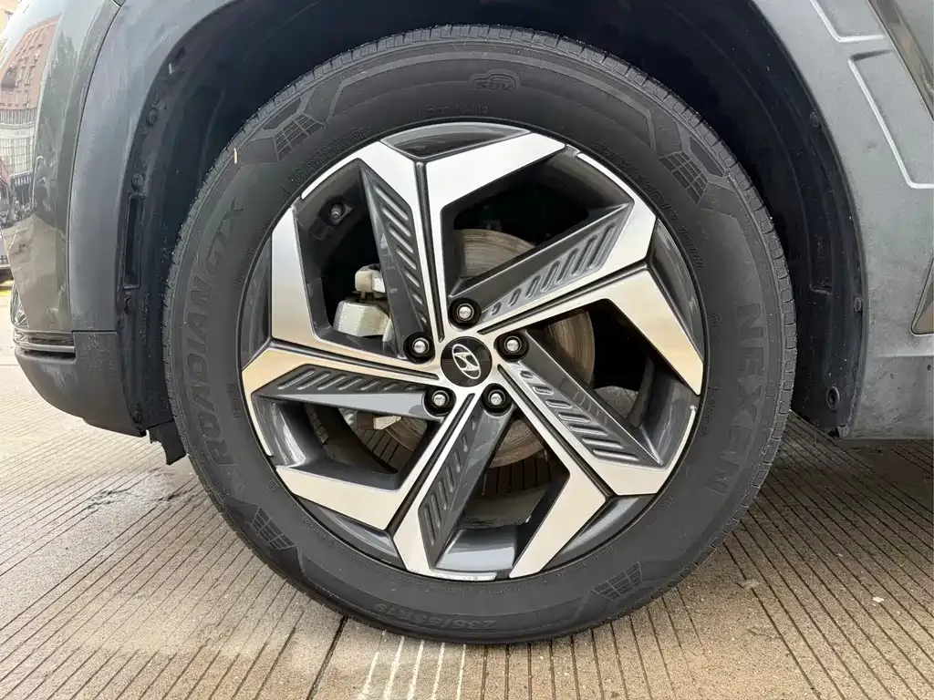 Hyundai Tucson — фото 7