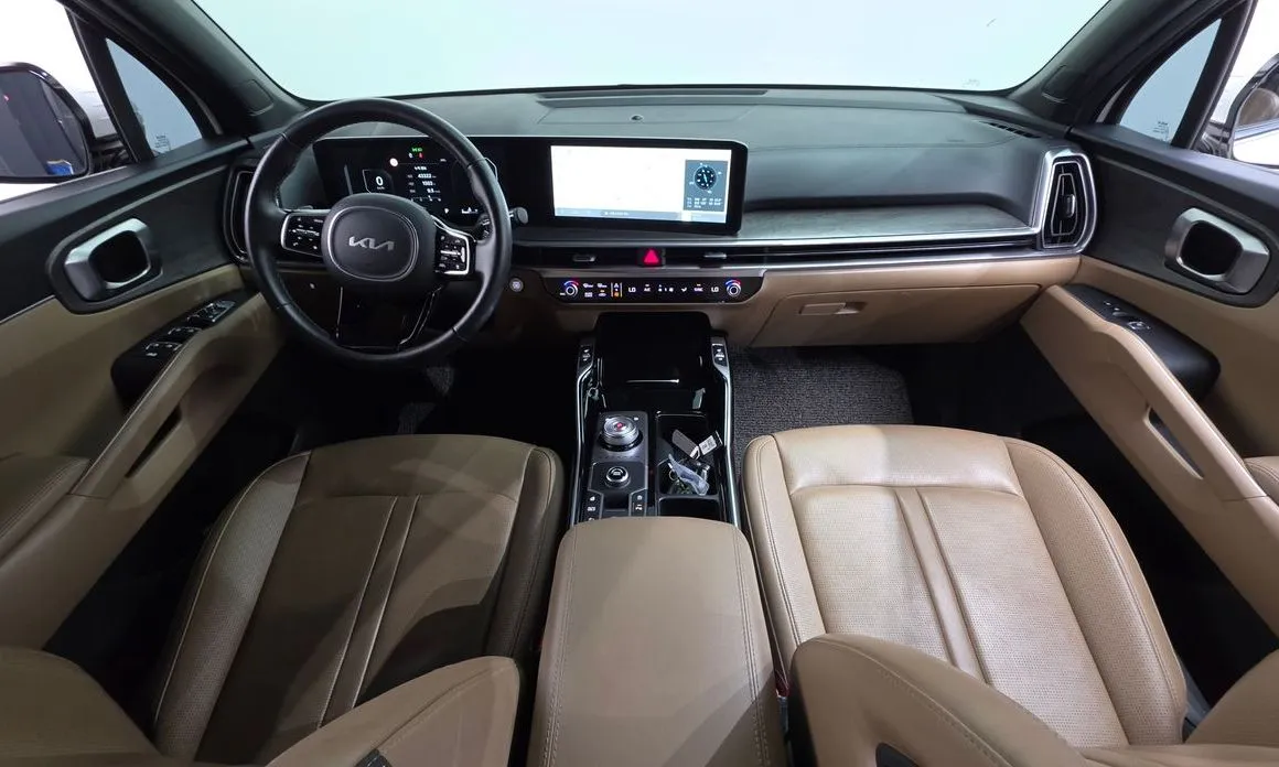 Kia Sorento — фото 8