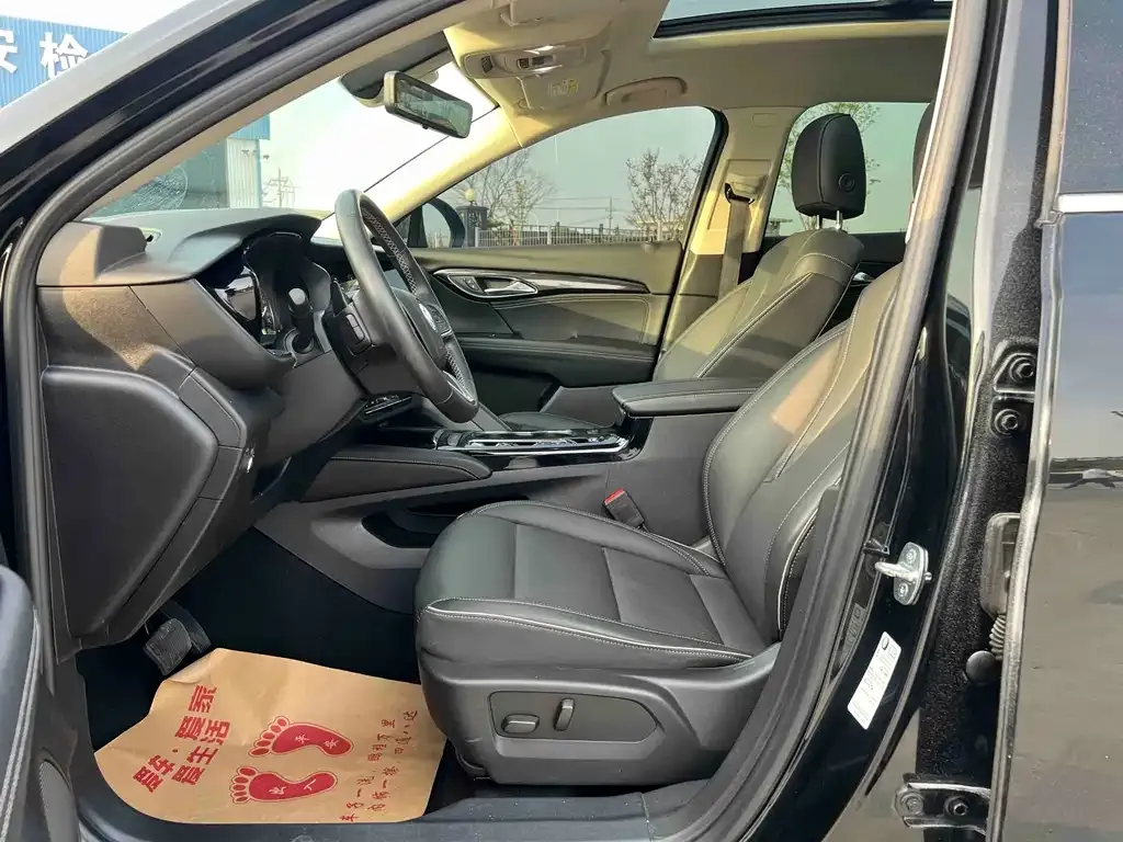 Buick Envision Plus — фото 7