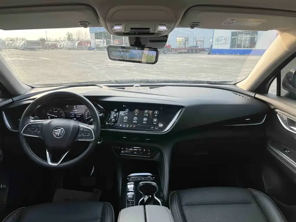 Buick Envision Plus — фото 3