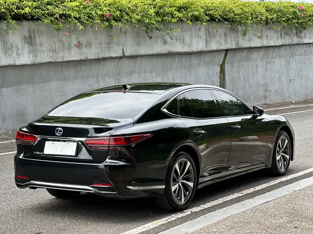 Lexus LS 2022 из CN, фото 7