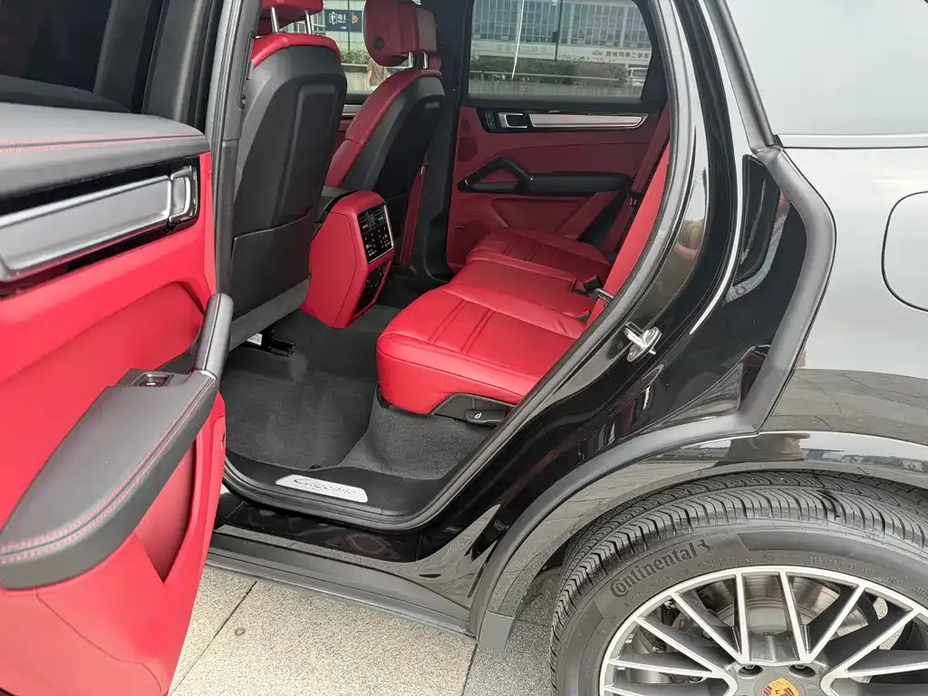 Porsche Cayenne Hybrid — фото 4
