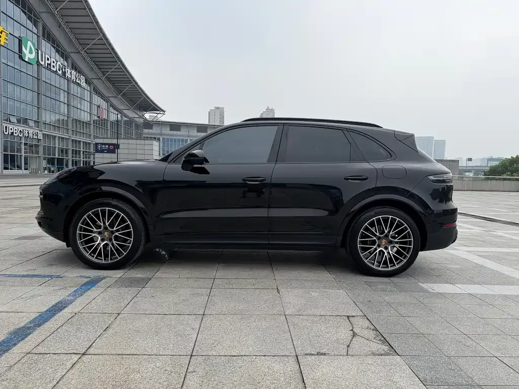 Porsche Cayenne Hybrid — фото 8