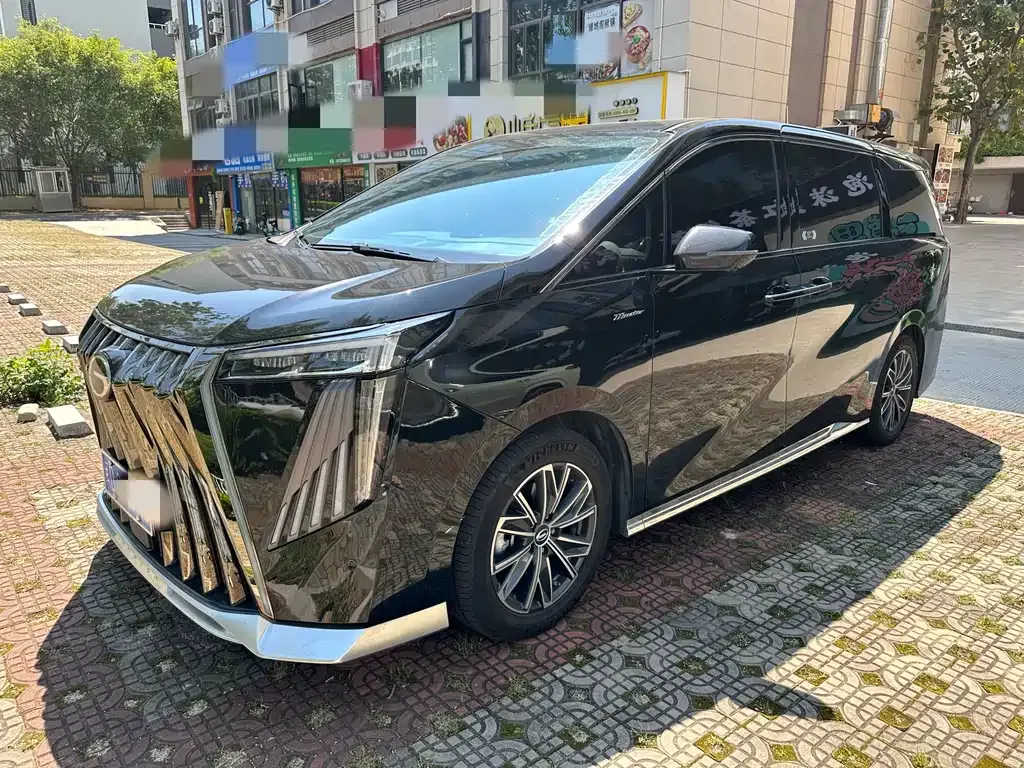 GAC Motor Trumpchi M8 — фото 1