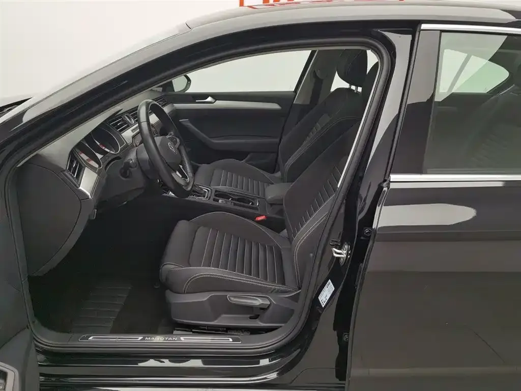 Volkswagen Magotan 2022 из CN, фото 8